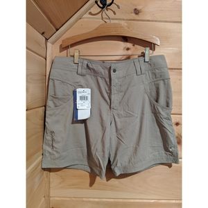 Salomon Elana Short NWT